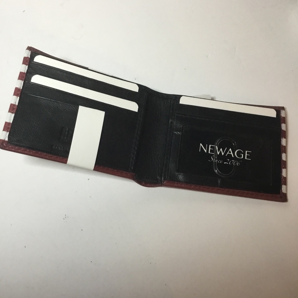 RFID Protection American Flag Wallet - Picture 2 of 4